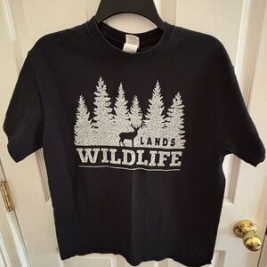 Wildlife Graphic Short Sleeve Tee in Black